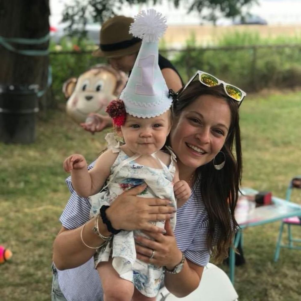 Meet your Posher, Laura